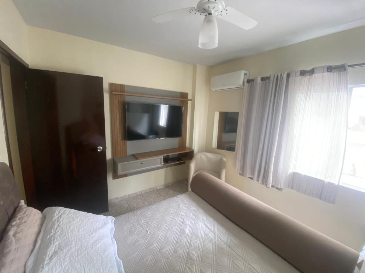 Apartamento Apartamento Av. Brasil A 50m Do Mar *